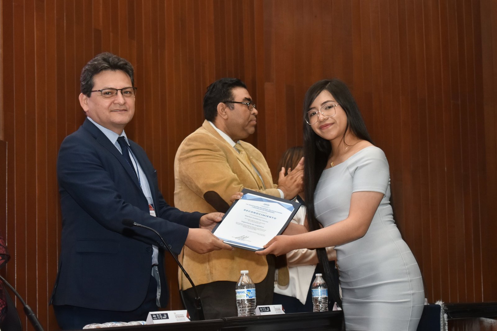Egresada del ITESA es reconocida entre las mejores ingenieras de México