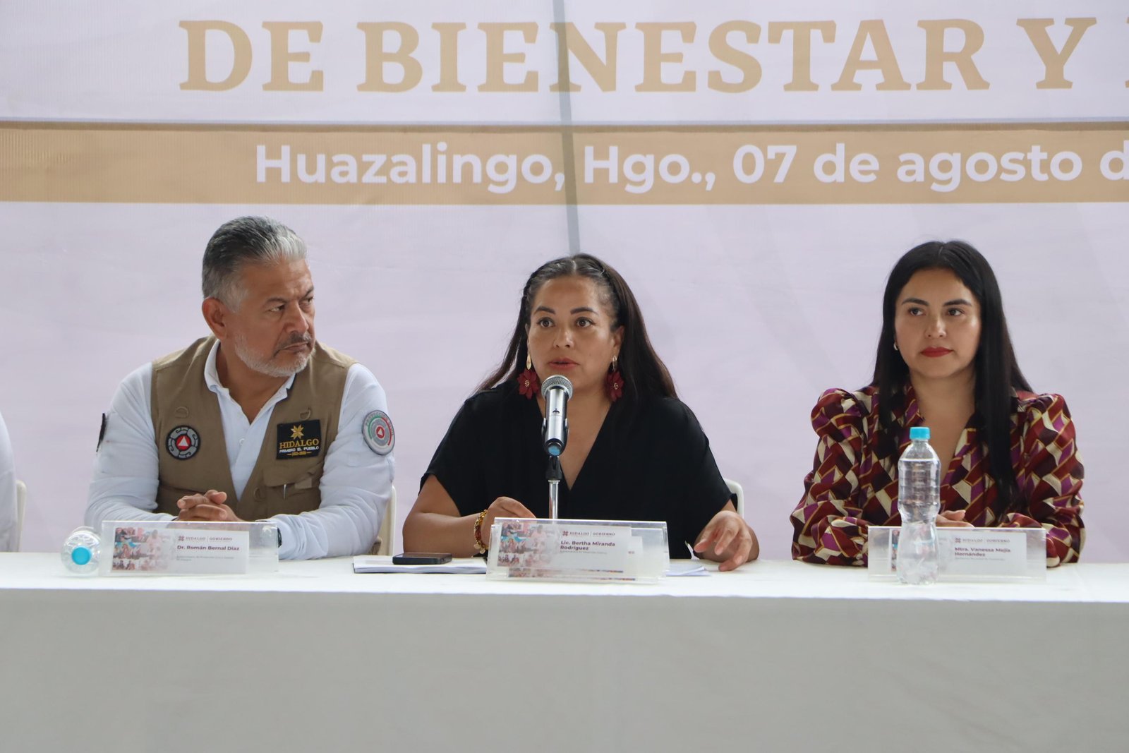 Gobierno estatal regresa a Huazalingo con respuestas a los planteamientos ciudadanos