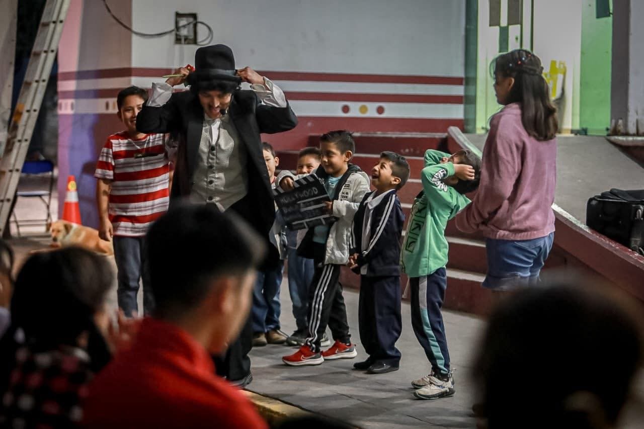 Cine Comunitario lleva cortos animados a Santa Mónica, Tianguistengo