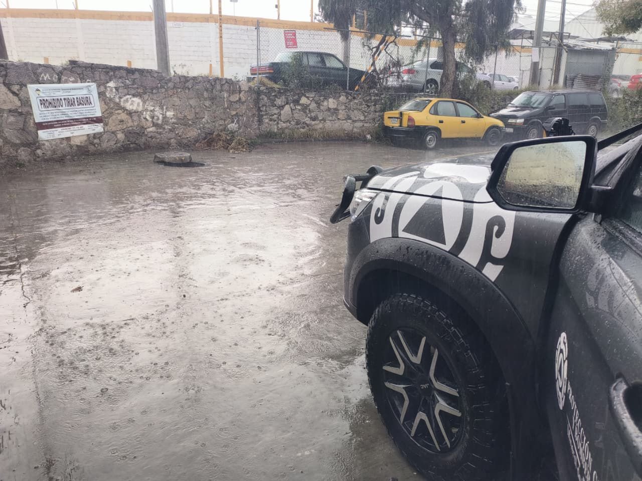 Tras lluvia intensa elementos de seguridad monitorea colonias del municipio