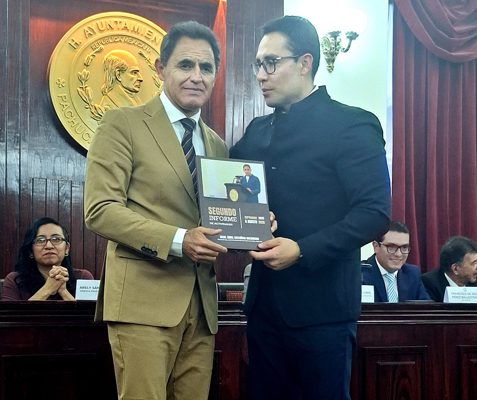 Castañeda presume músculo político y trabajo en territorio