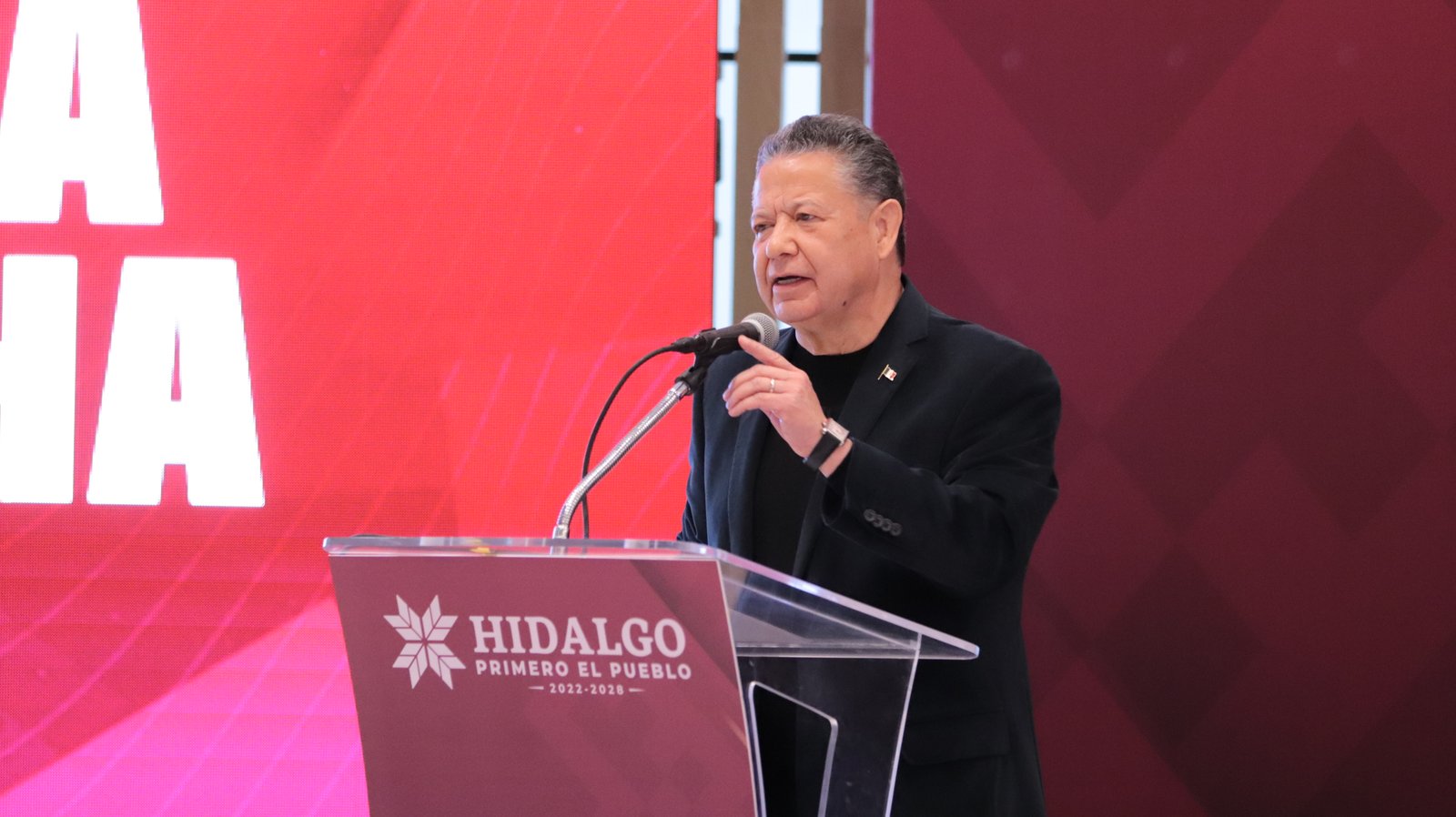 Menchaca Salazar anticipa dos años con más obra pública y programas sociales en Hidalgo