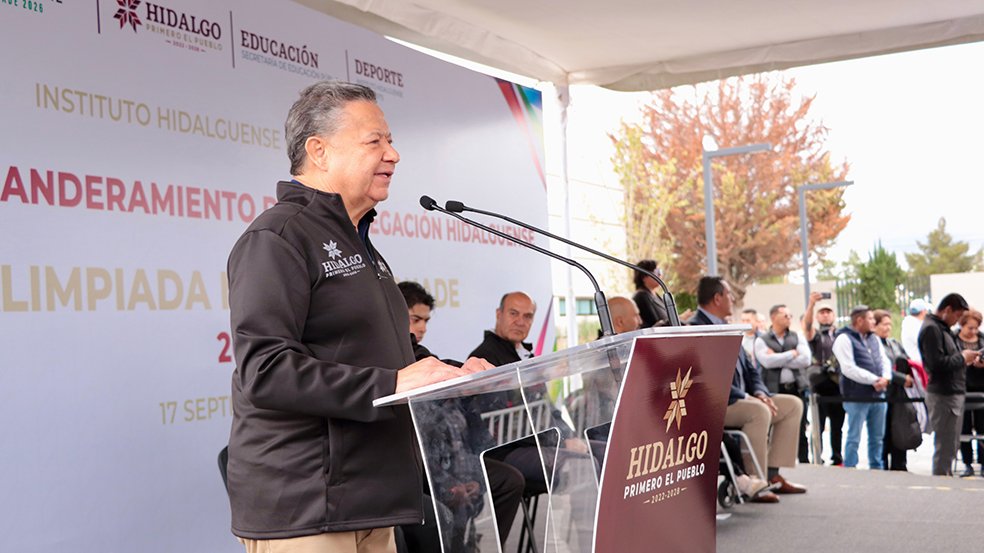 Julio Menchaca abandera a paratletas rumbo a la Conade 2026