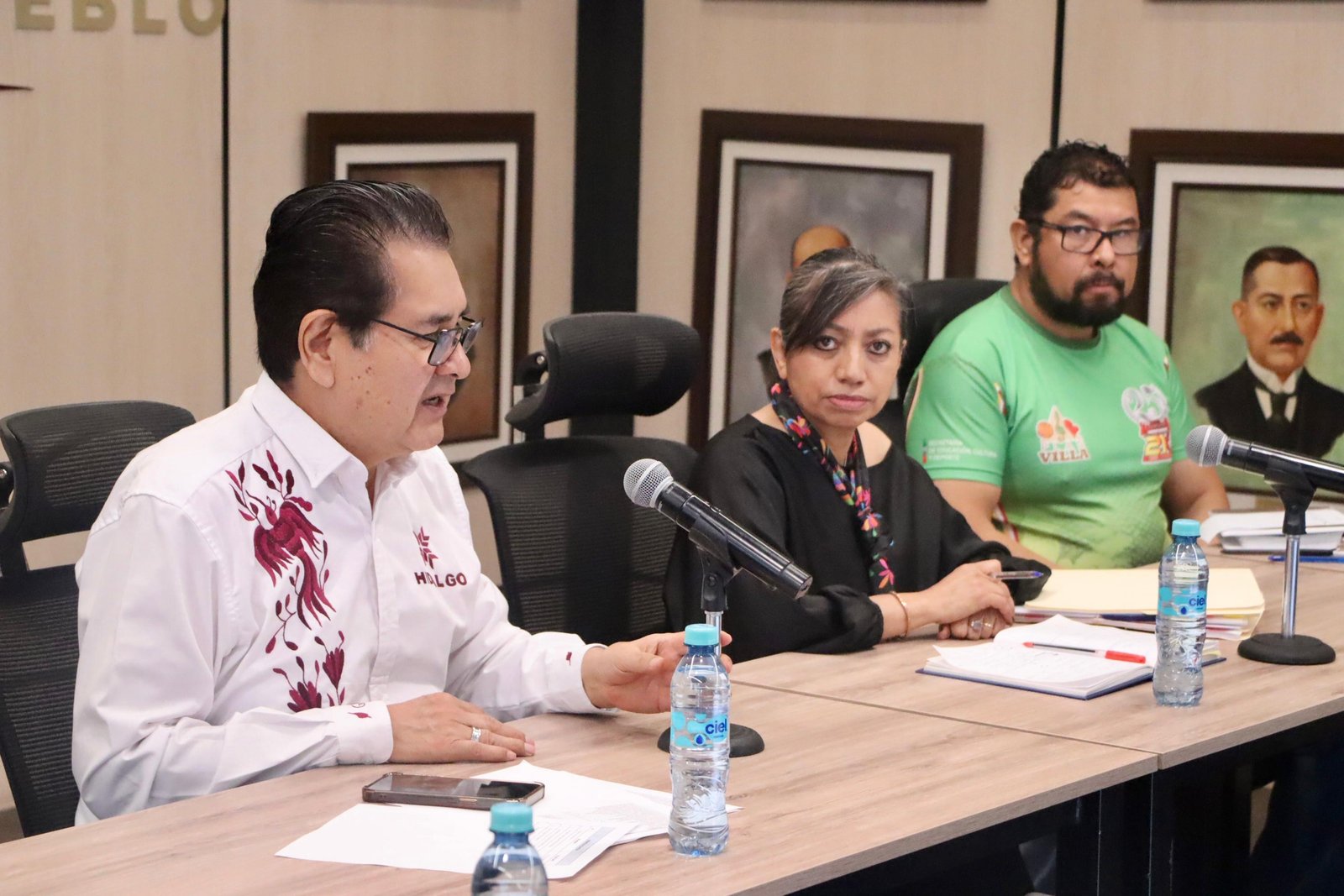Exhorto a taxis: deben cumplir obligaciones de la Ley de Movilidad y Transporte