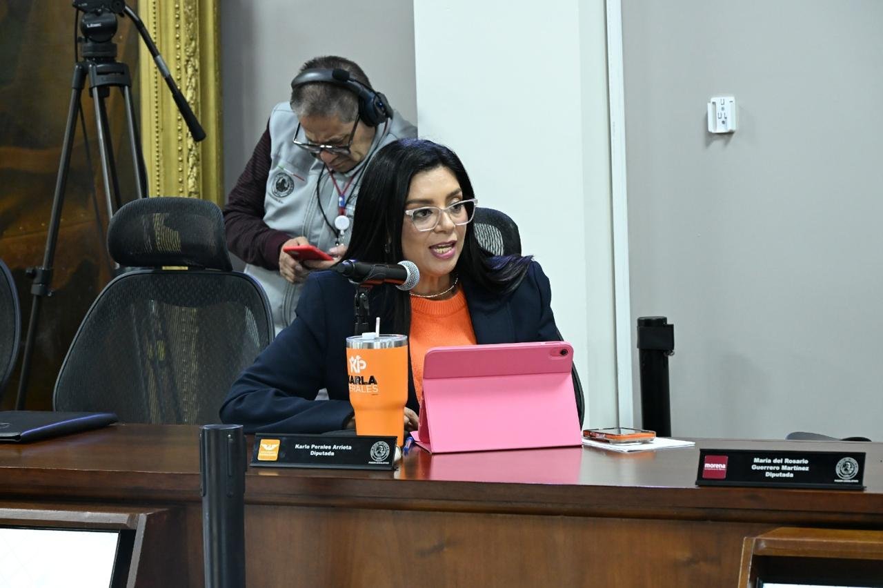 KARLA PERALES CUESTIONA LA PLANEACIÓN URBANA ANTE TRASLADOS DE HASTA 90 MINUTOS