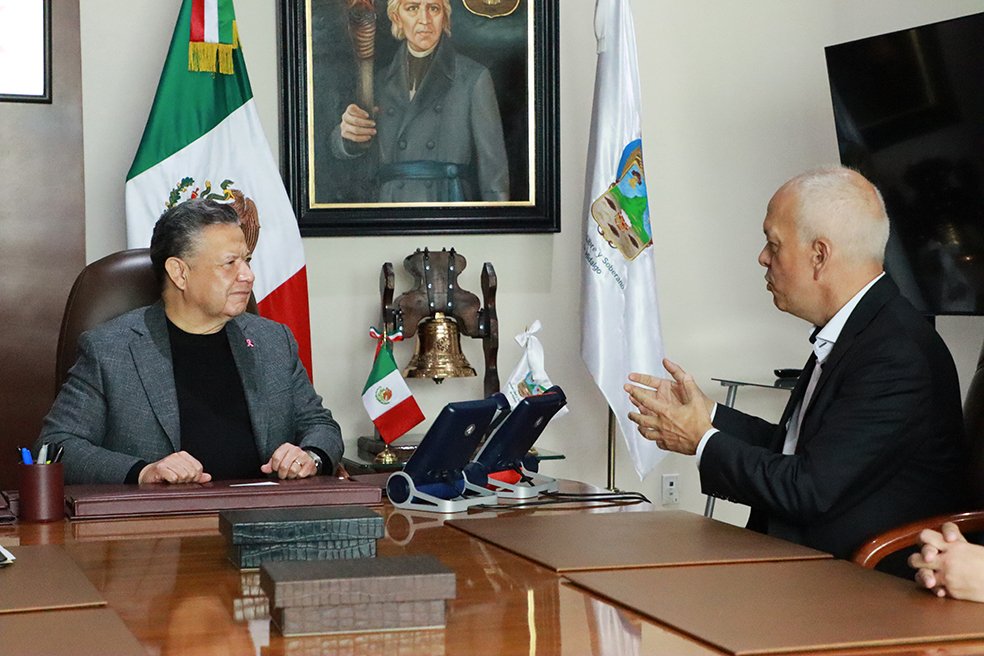 Menchaca fortalece cooperación hacendaria con la Unión Europea